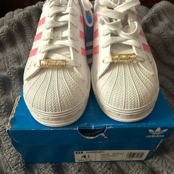 Adidas Superstar White with Pink Stripes - Picture 1 of 4